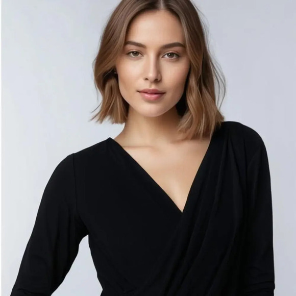NWT H&M Divided Women's Medium Black Long Sleeve Wrap Top‎ Casual Fall Blouse - Picture 1 of 6